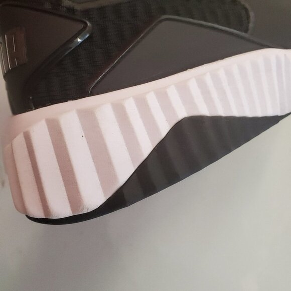 Puma  Women's Defy Training Shoes - Picture 7 of 8